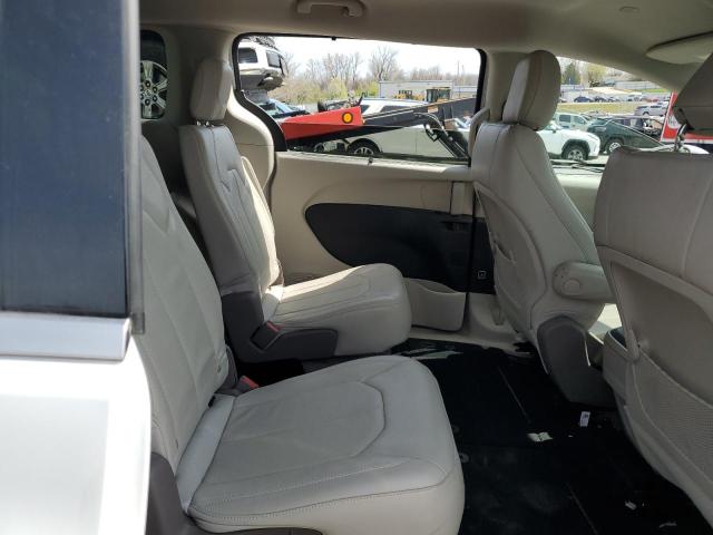 2C4RC1BG7HR759650 - 2017 CHRYSLER PACIFICA TOURING L WHITE photo 11