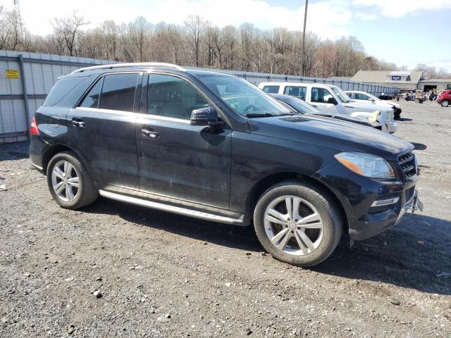 4JGDA5HB0FA469587 - 2015 MERCEDES-BENZ ML 350 4MATIC BLACK photo 4