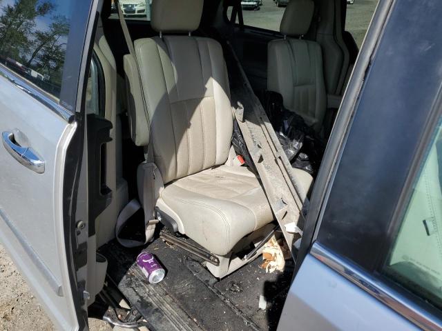 2A4RR8DGXBR784757 - 2011 CHRYSLER TOWN & COU TOURING L SILVER photo 13