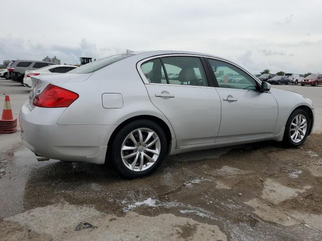 JNKCV61E49M306523 - 2009 INFINITI G37 BASE SILVER photo 3