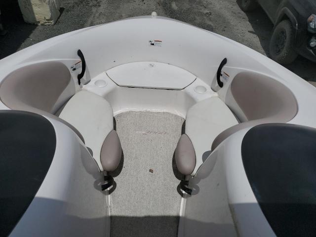 YAMCG846J900 - 2000 YAMAHA BOAT WHITE photo 5