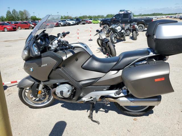 WB104400XAZW18254 - 2010 BMW R1200 RT GRAY photo 3