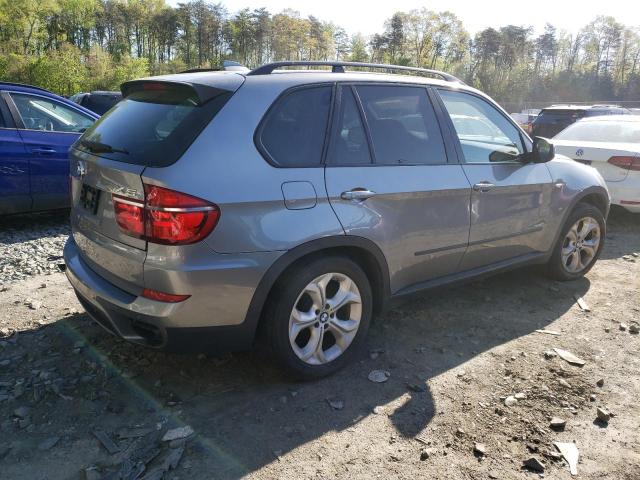 5UXZV8C57D0C16031 - 2013 BMW X5 XDRIVE50I GRAY photo 3