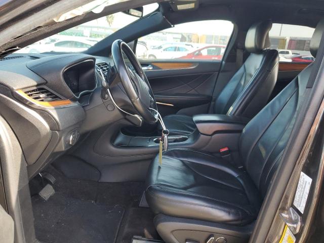 5LMCJ2C97HUL02396 - 2017 LINCOLN MKC SELECT Մոխրագույն լուսանկար 7