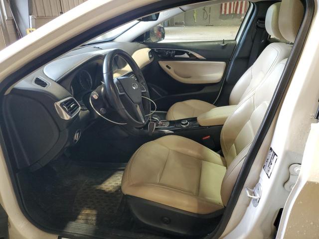 SJKCH5CR2JA050114 - 2018 INFINITI QX30 BASE Weiß Foto 7