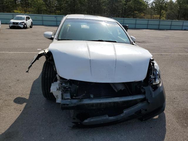 1N4BA41E24C898781 - 2004 NISSAN MAXIMA SE WHITE photo 5