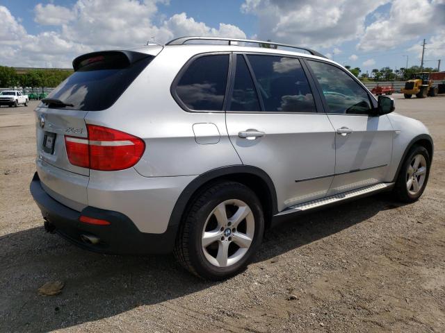 5UXFF03529LJ97232 - 2009 BMW X5 XDRIVE35D SILVER photo 3