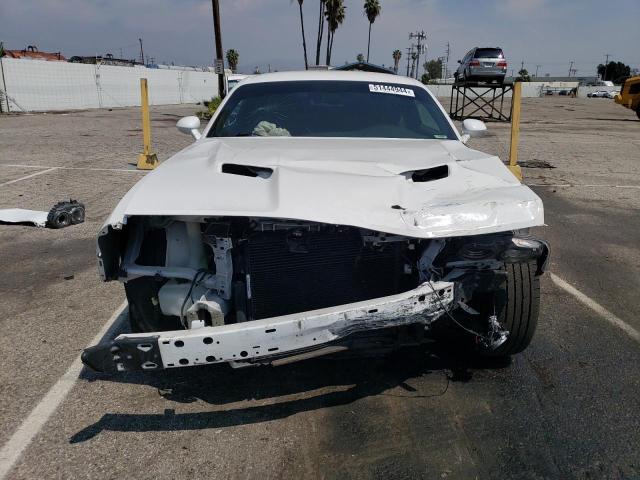 2C3CDZAG5KH723699 - 2019 DODGE CHALLENGER SXT WHITE photo 5