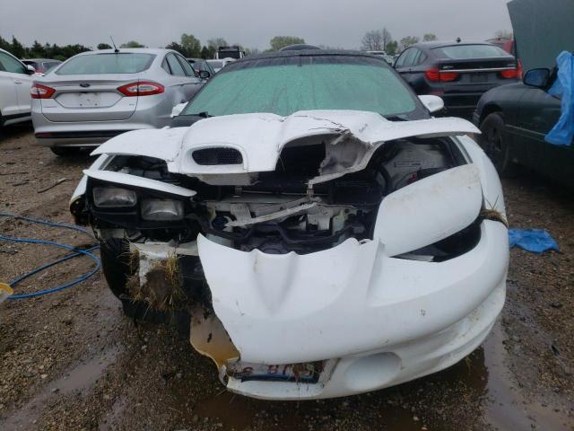 2G2FV22G222127078 - 2002 PONTIAC FIREBIRD FORMULA WHITE photo 5