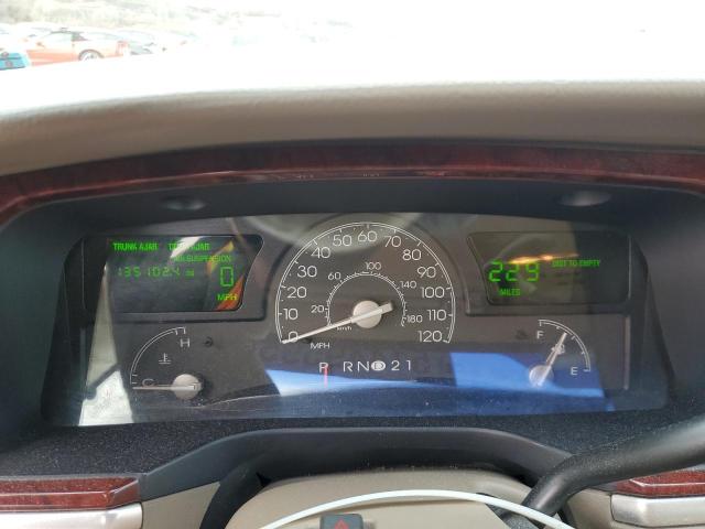 1LNHM81W64Y688744 - 2004 LINCOLN TOWN CAR EXECUTIVE Kastanienbraun Foto 9