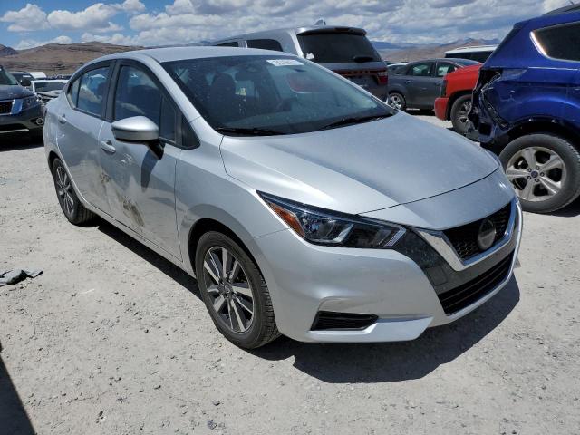 3N1CN8EV0ML846304 - 2021 NISSAN VERSA SV SILVER photo 4