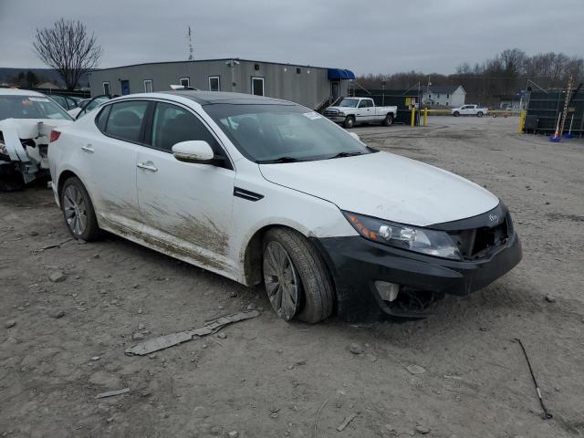 5XXGR4A66CG009013 - 2012 KIA OPTIMA SX WHITE photo 4