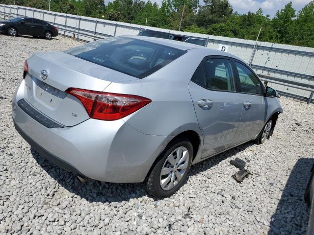 2T1BURHE7JC015488 - 2018 TOYOTA COROLLA L SILVER photo 3