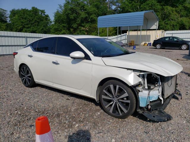 1N4BL4FV2KC116592 - 2019 NISSAN ALTIMA PLATINUM WHITE photo 4