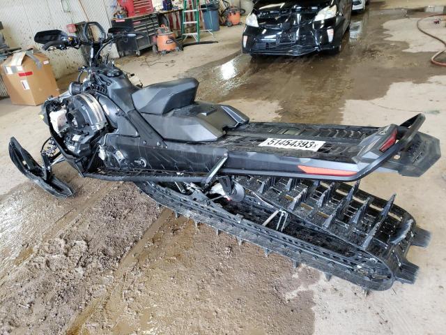 2BPSTJNAXNV000695 - 2022 SKI DOO SNOWMOBILE BLACK photo 3