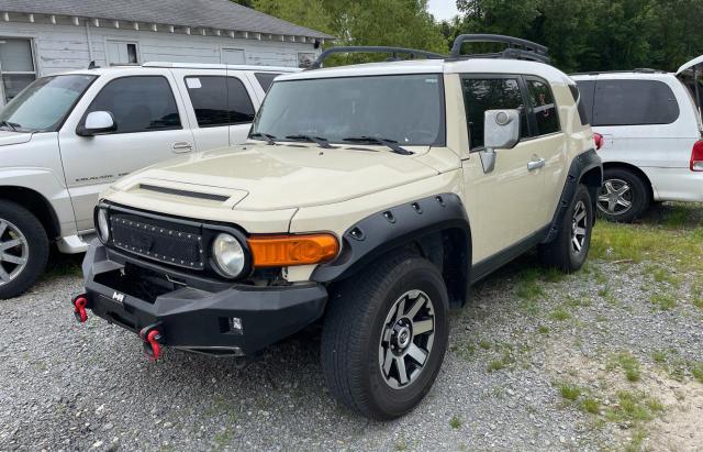 JTEZU11F38K002437 - 2008 TOYOTA FJ CRUISER TAN photo 2