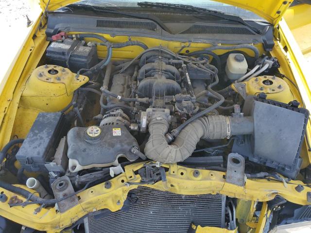 1ZVFT80N965145025 - 2006 FORD MUSTANG YELLOW photo 11