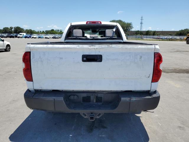 5TFRM5F14KX136666 - 2019 TOYOTA TUNDRA DOUBLE CAB SR/SR5 WHITE photo 6