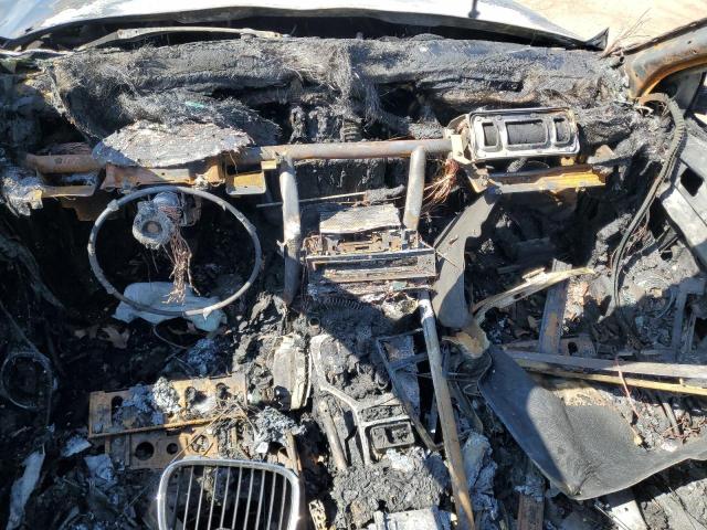 WBADP6346YBV65459 - 2000 BMW 528 IT AUTOMATIC BLACK photo 8