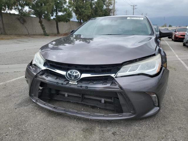 4T1BK1FK7HU579666 - 2017 TOYOTA CAMRY XSE GRAY photo 5