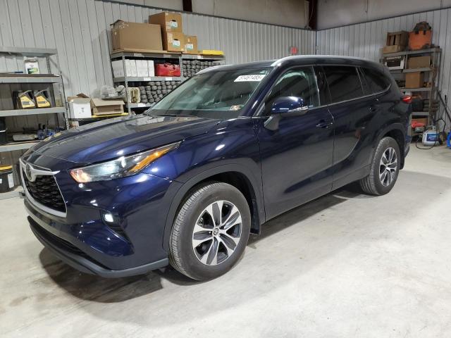 5TDHZRBH5NS566420 - 2022 TOYOTA HIGHLANDER XLE 蓝色 照片 1