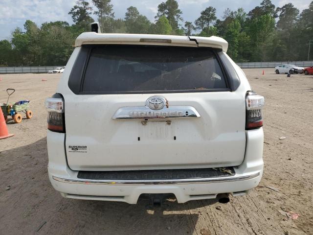 JTEBU5JR8J5583957 - 2018 TOYOTA 4RUNNER SR5/SR5 PREMIUM WHITE photo 6