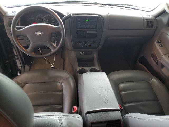 1FMZU63W12UC96250 - 2002 FORD EXPLORER XLT BLACK photo 8