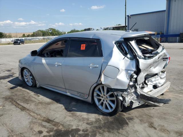 2T1GE40E99C001377 - 2009 TOYOTA COROLLA MA XRS SILVER photo 2