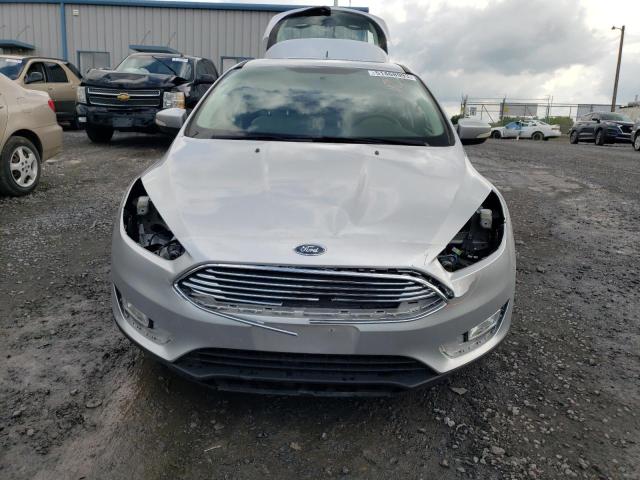 1FADP3N2XGL339873 - 2016 FORD FOCUS TITANIUM SILVER photo 5