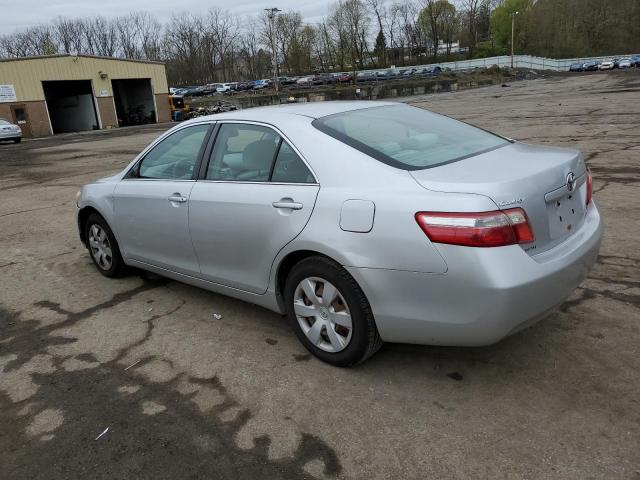 4T1BE46K67U562137 - 2007 TOYOTA CAMRY CE GRAY photo 2