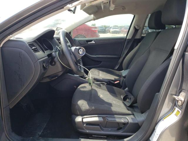3VW2K7AJ5FM284179 - 2015 VOLKSWAGEN JETTA BASE رمادي صورة 7