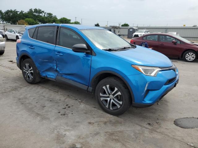 2T3ZFREV4HW405378 - 2017 TOYOTA RAV4 LE BLUE photo 4