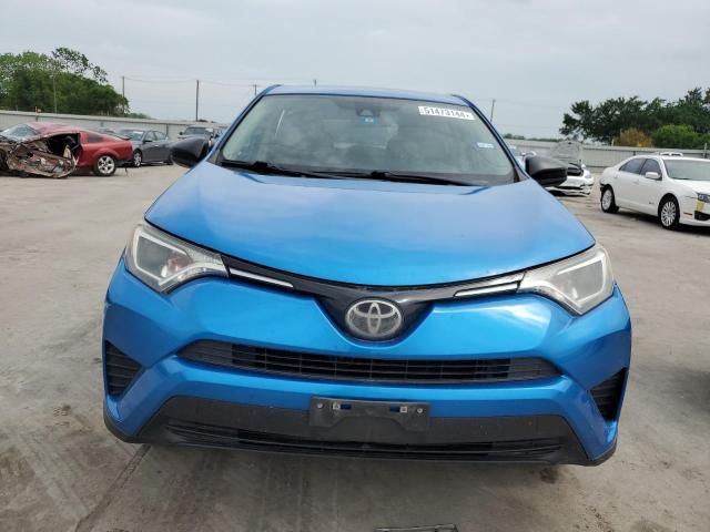 2T3ZFREV4HW405378 - 2017 TOYOTA RAV4 LE BLUE photo 5