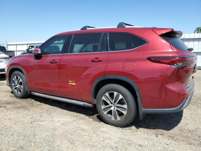 5TDGZRAHXNS099623 - 2022 TOYOTA HIGHLANDER XLE MAROON photo 2