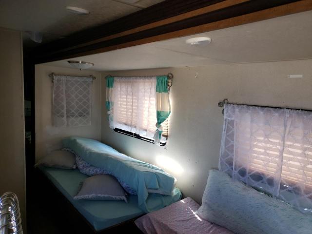 4X4TSMF23HA319674 - 2017 SALM FOREST RIV SILVER photo 5