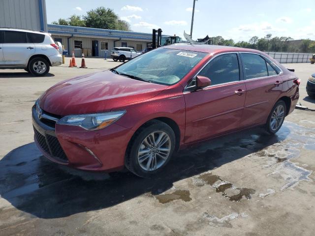4T1BF1FK3FU917467 - 2015 TOYOTA CAMRY LE RED photo 1