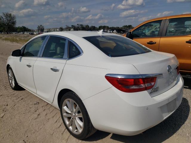 1G4PS5SK0D4220091 - 2013 BUICK VERANO WHITE photo 2