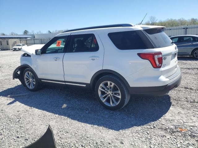 1FM5K7D87JGA17746 - 2018 FORD EXPLORER XLT WHITE photo 2