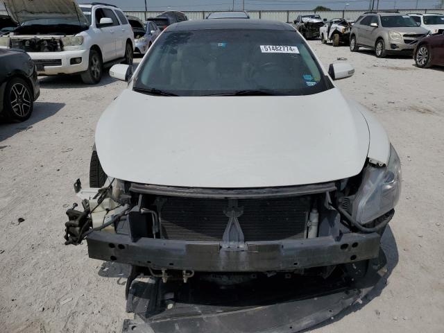 1N4AA5AP7BC811327 - 2011 NISSAN MAXIMA S WHITE photo 5