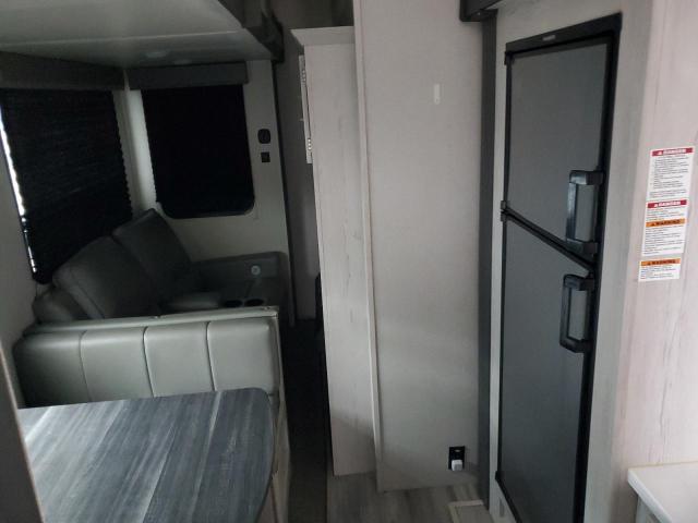 4YDF32B29M1532565 - 2021 KEYSTONE SPRINTER TWO TONE photo 6