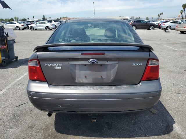 1FAHP34NX6W113231 - 2006 FORD FOCUS ZX4 GRAY photo 6