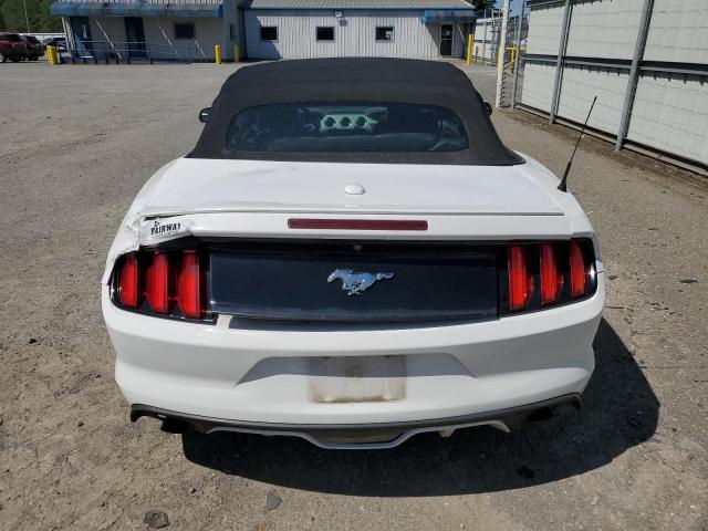 1FATP8UH6G5226683 - 2016 FORD MUSTANG WHITE photo 6