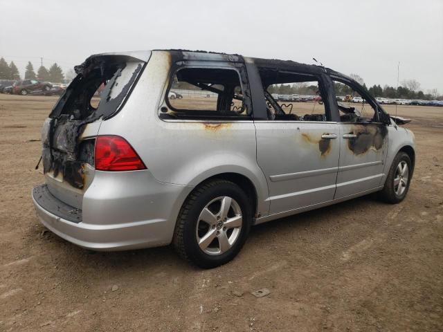 2V8HW54XX9R517593 - 2009 VOLKSWAGEN ROUTAN SEL Plata foto 3