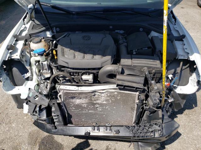 1VWBA7A39JC015617 - 2018 VOLKSWAGEN PASSAT SE WHITE photo 11