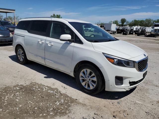 KNDMB5C11G6152423 - 2016 KIA SEDONA LX WHITE photo 4