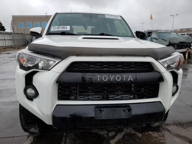 JTEBU5JR1G5289499 - 2016 TOYOTA 4RUNNER SR5/SR5 PREMIUM WHITE photo 5