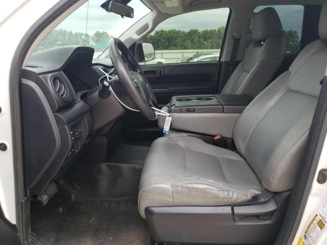 5TFUW5F17JX766927 - 2018 TOYOTA TUNDRA DOUBLE CAB SR/SR5 WHITE photo 7