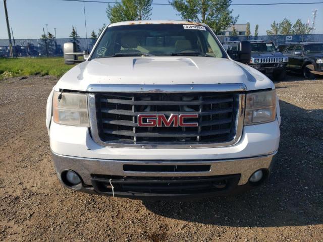 1GTHK23677F509034 - 2007 GMC SIERRA K2500 HEAVY DUTY WHITE photo 5