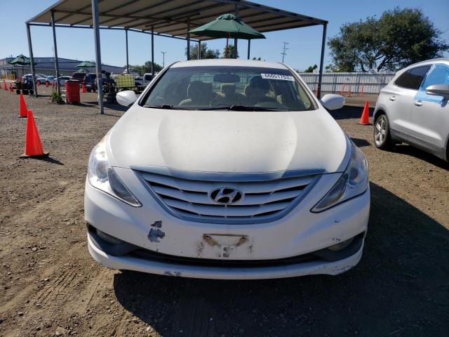 5NPEB4AC2DH803580 - 2013 HYUNDAI SONATA GLS WHITE photo 13