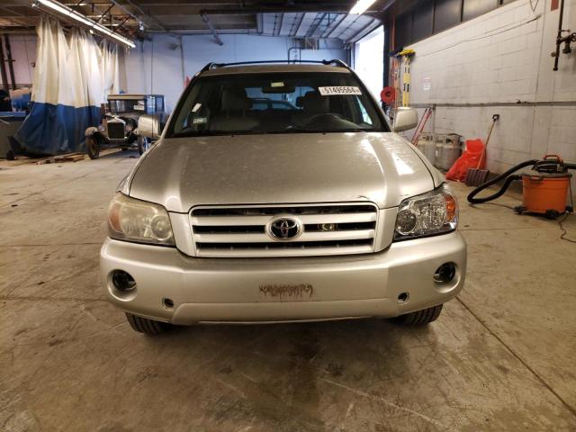 JTEHD21A960045615 - 2006 TOYOTA HIGHLANDER SILVER photo 5